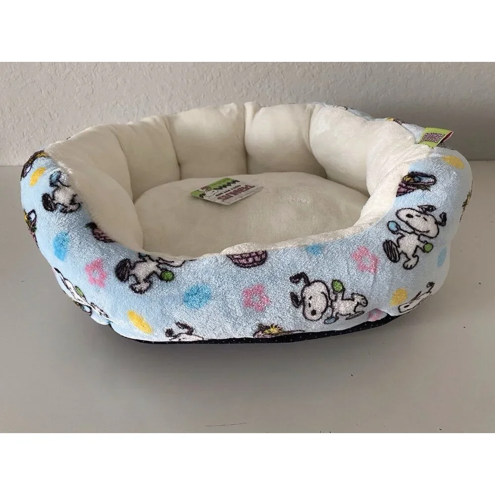 Peanuts Snoopy Small Dog Pet Cozy Cuddler Bed Easter Basket Eggs 19‎ X 15 X 7”